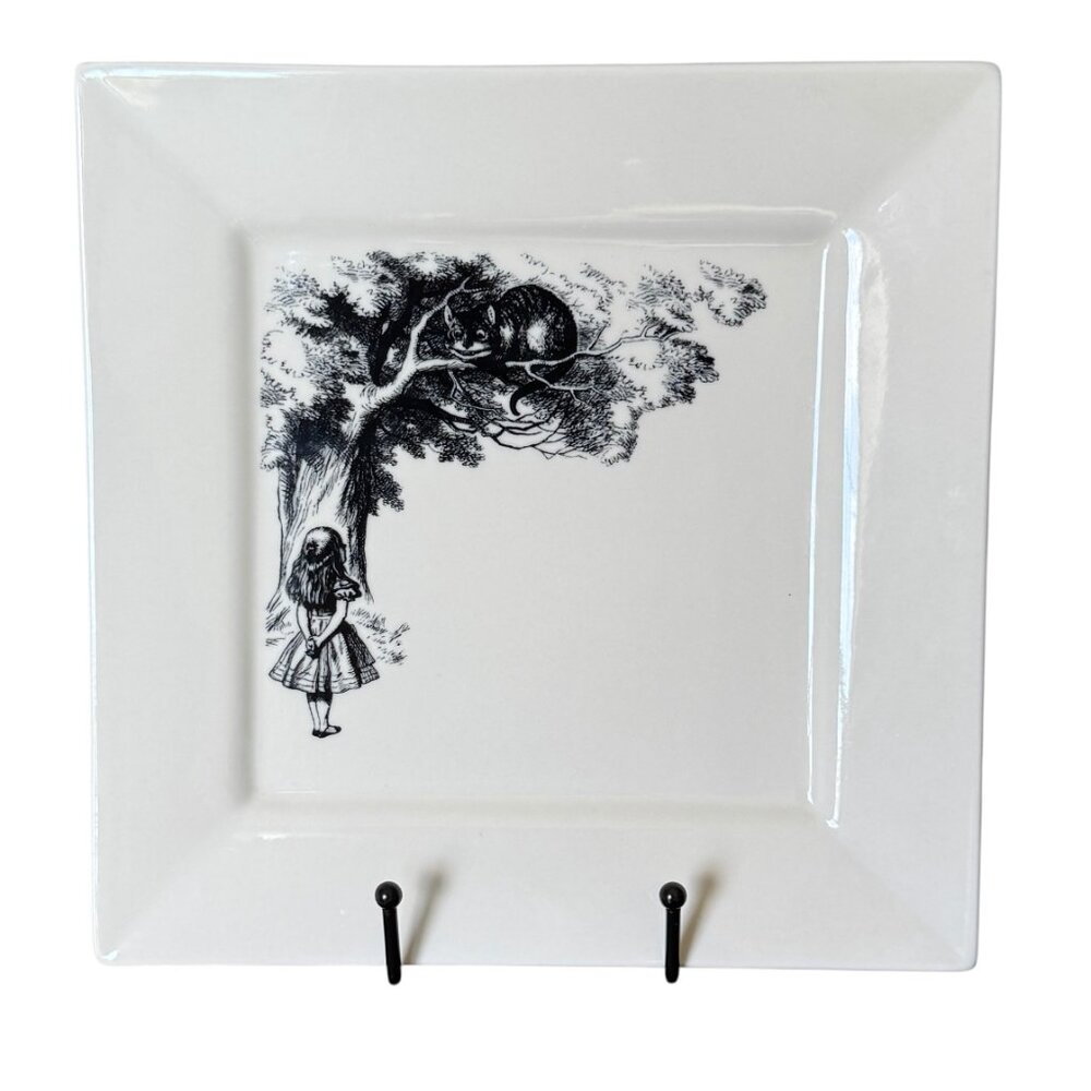 Fishs Eddy Alice In Wonderland Cheshire Cat Discontinued Square Luncheon Plate